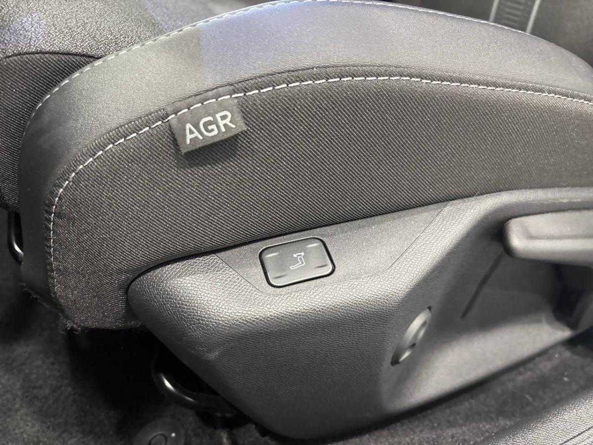opel-astra-2025-gasolina-1199cc