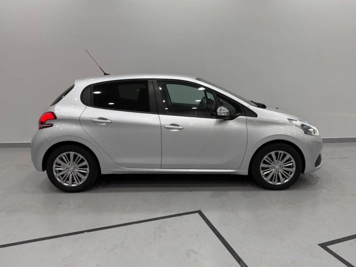 peugeot-208-2018-gasolina-1199cc