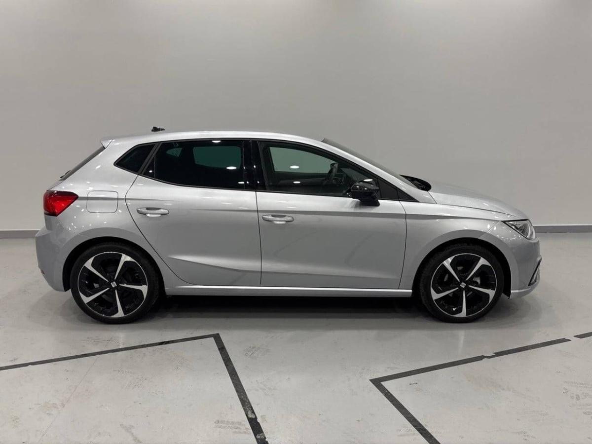 seat-ibiza-2024-gasolina-999cc