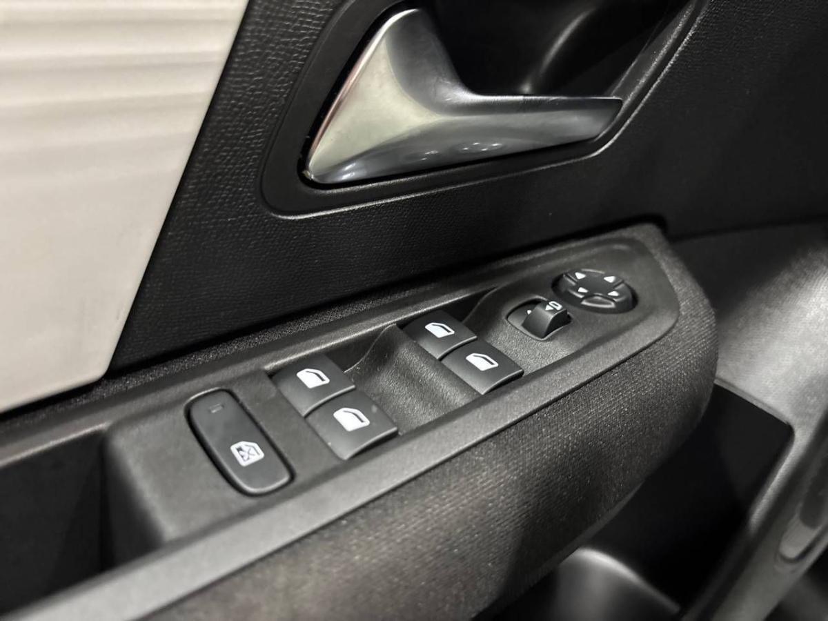 citroen-c4-2025-gasolina-1199cc
