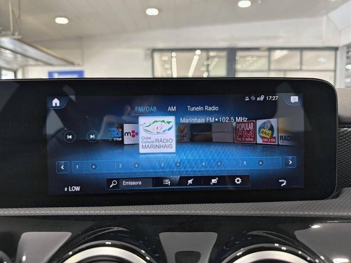 mercedes-benz-classe-a-2022-hibrido-1332cc