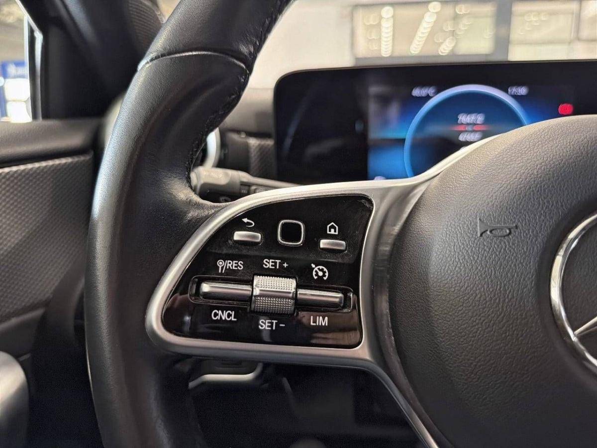 mercedes-benz-classe-a-2022-hibrido-1332cc