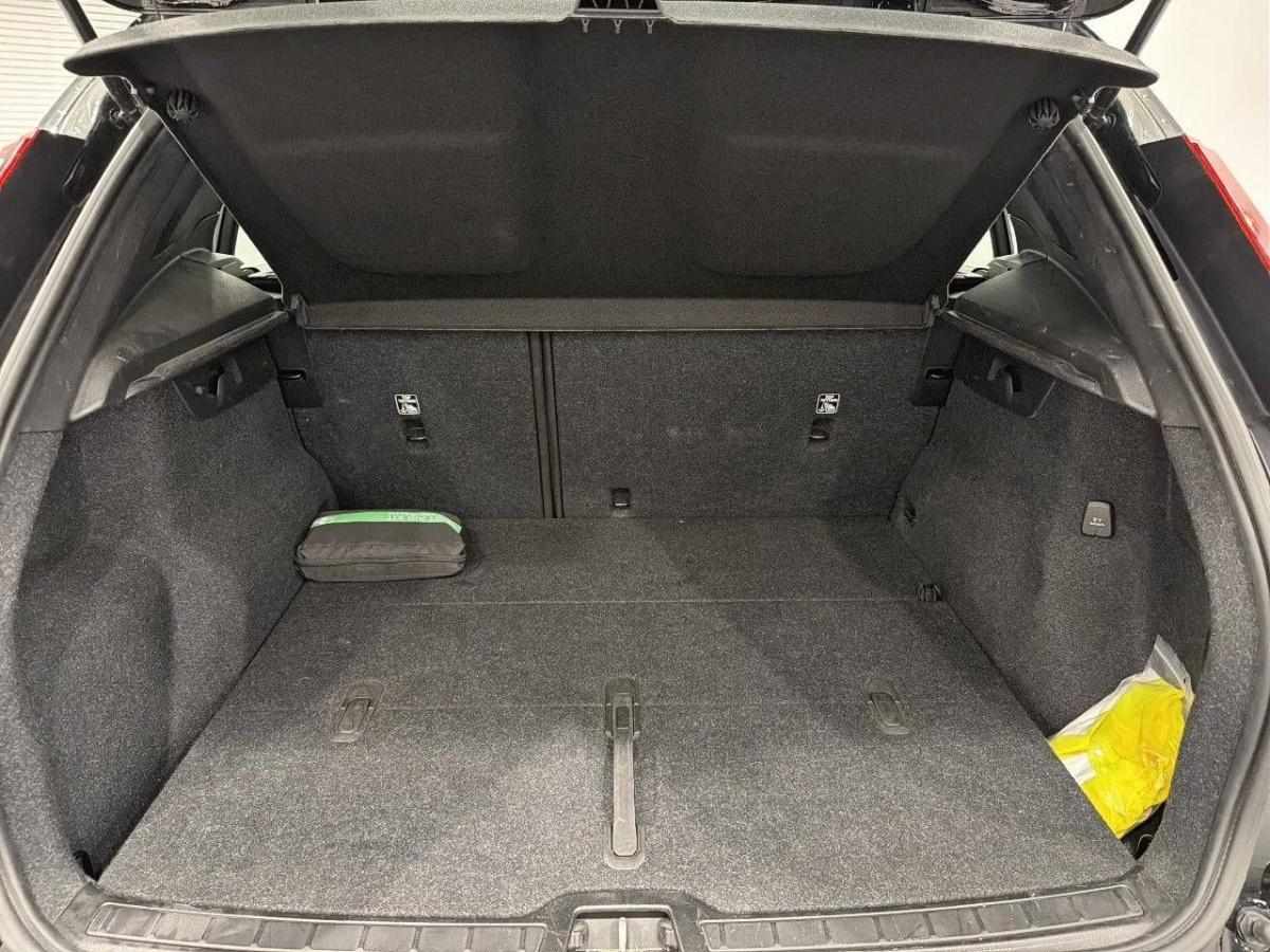 volvo-xc40-2022-gasolina-1477cc