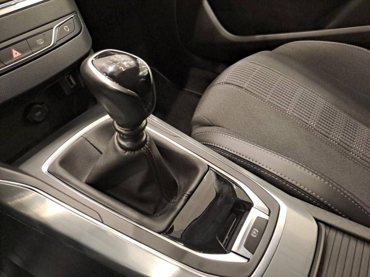 peugeot-308-2021-diesel-1499cc