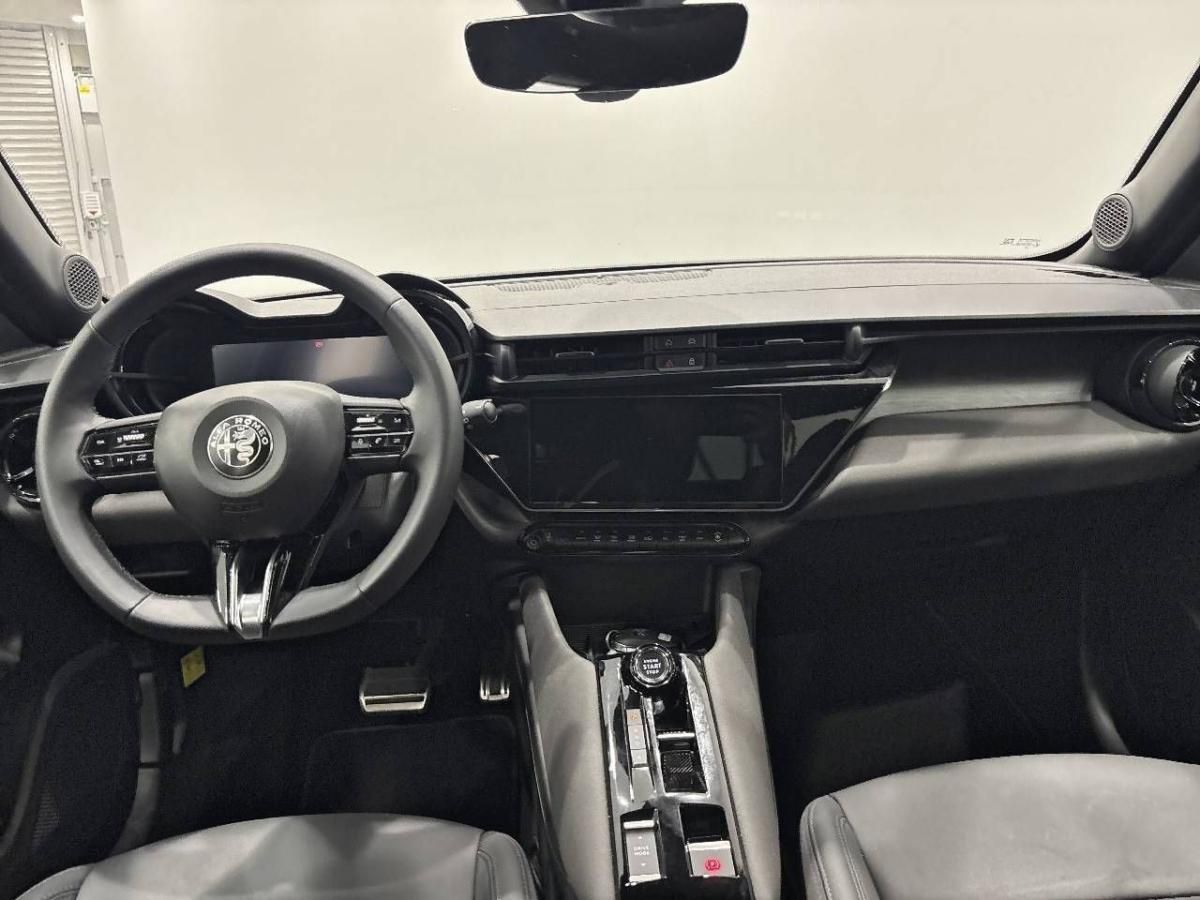 alfa-romeo-junior-2025-eletrico-1cc
