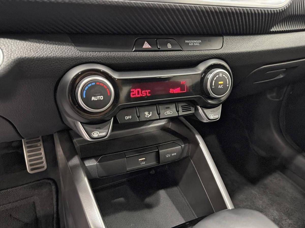 kia-stonic-2021-hibrido-a-gasolina-998cc