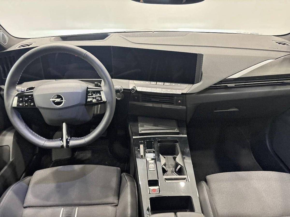 opel-astra-2025-gasolina-1199cc