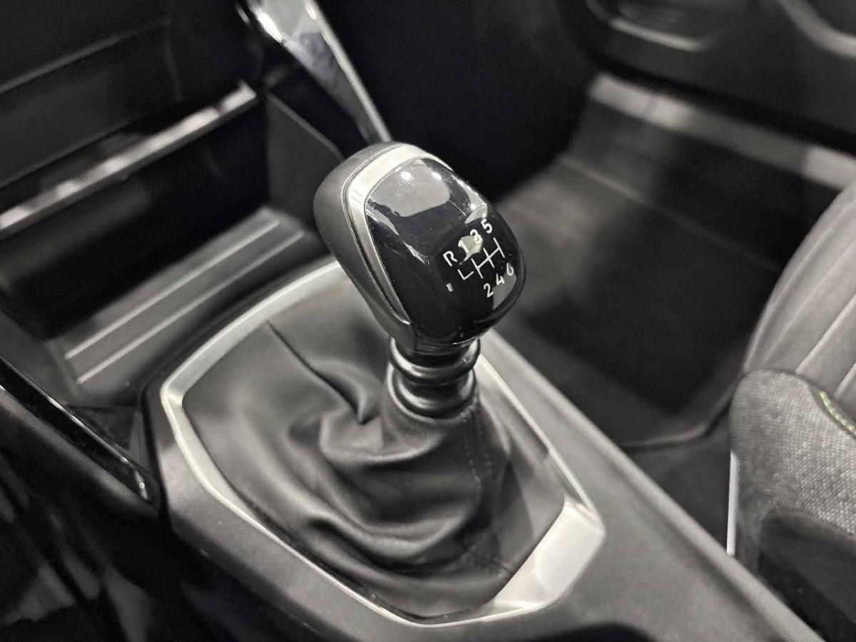 peugeot-2008-2024-gasolina-1199cc