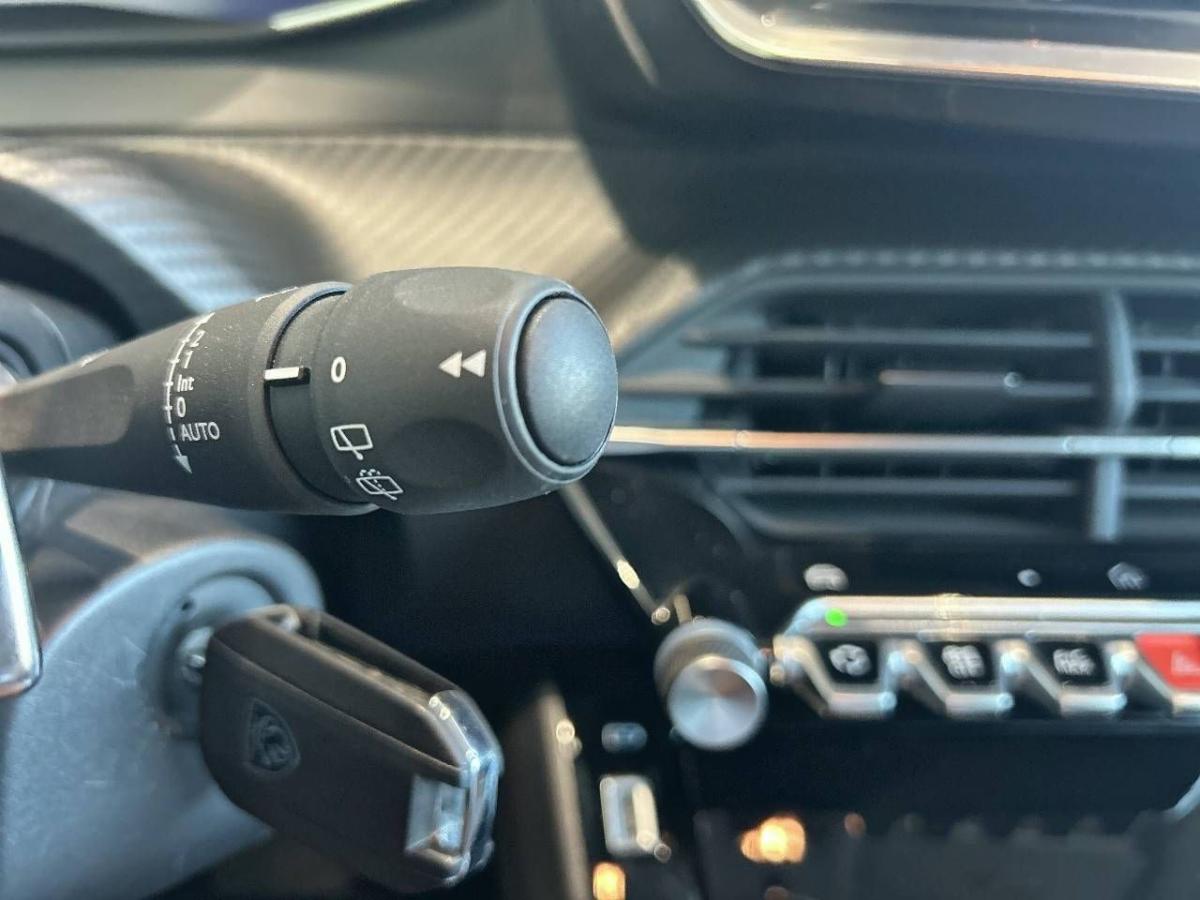 peugeot-208-2025-hibrido-a-gasolina-1199cc
