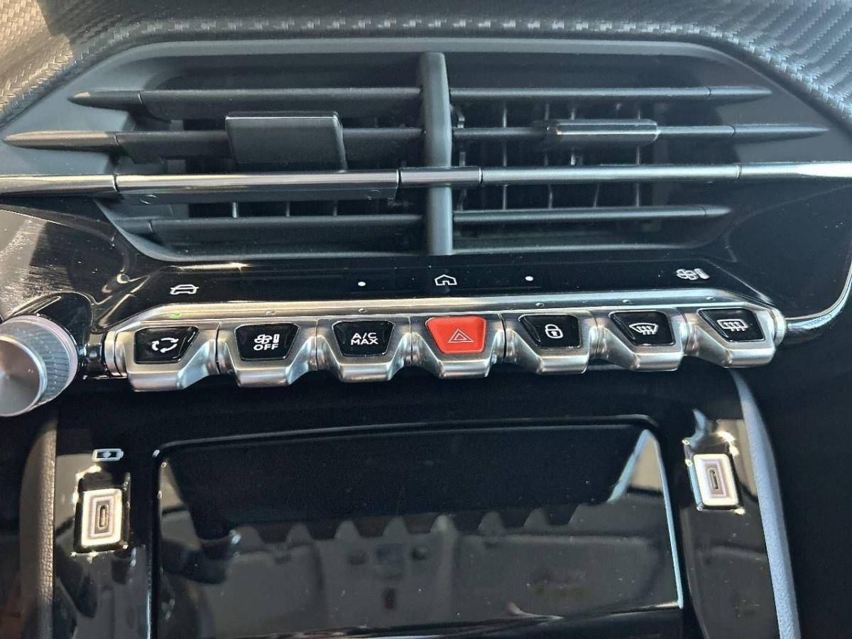 peugeot-208-2025-hibrido-a-gasolina-1199cc