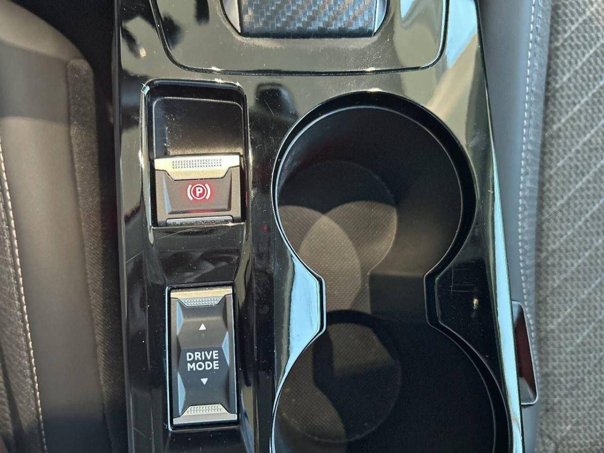 peugeot-208-2025-hibrido-a-gasolina-1199cc