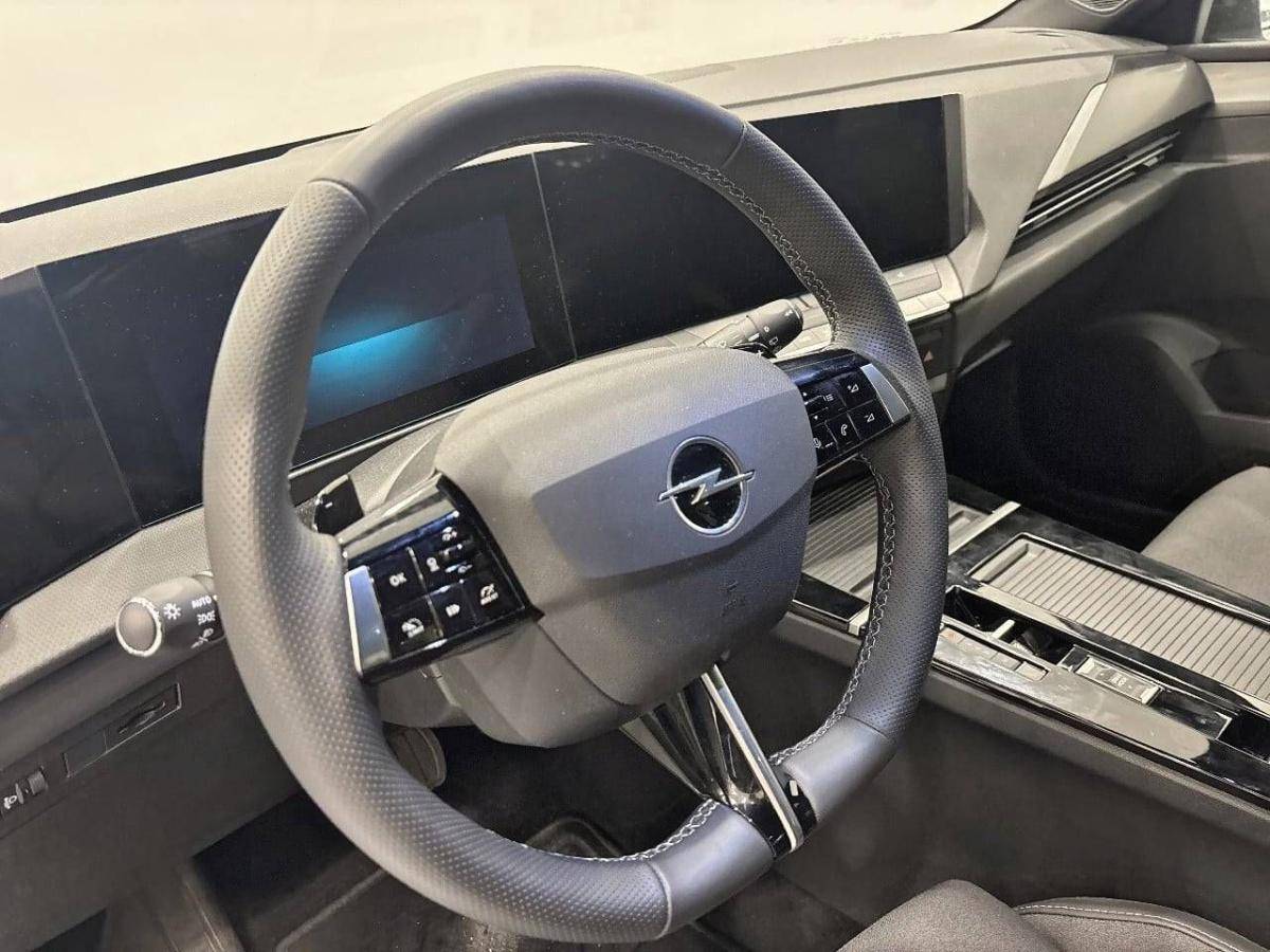 opel-astra-2025-gasolina-1199cc