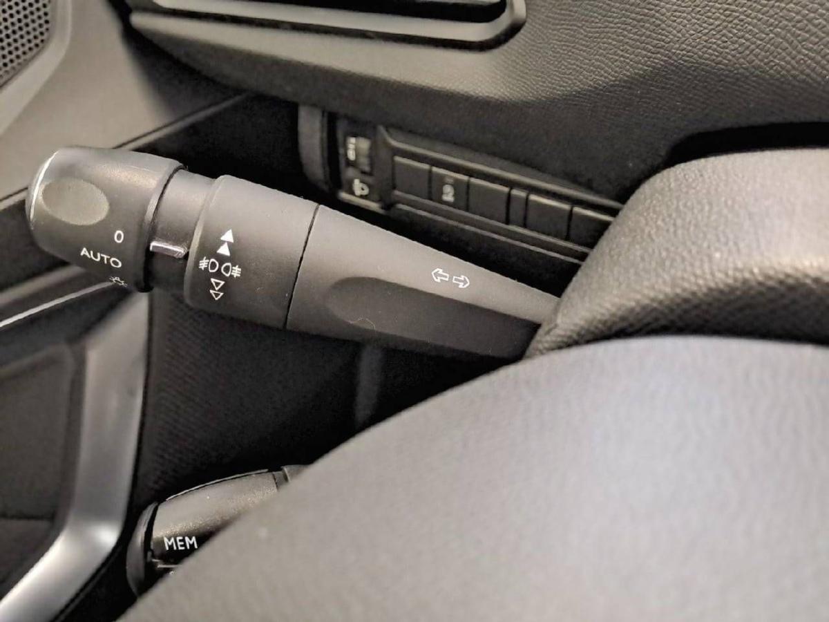 peugeot-308-2019-gasolina-1199cc
