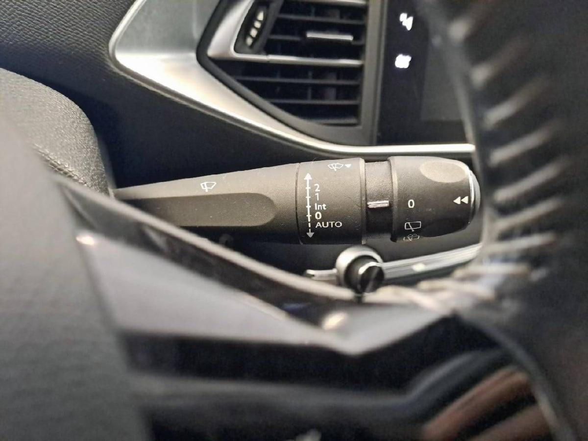 peugeot-308-2019-gasolina-1199cc
