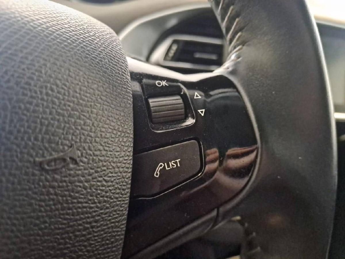 peugeot-308-2019-gasolina-1199cc