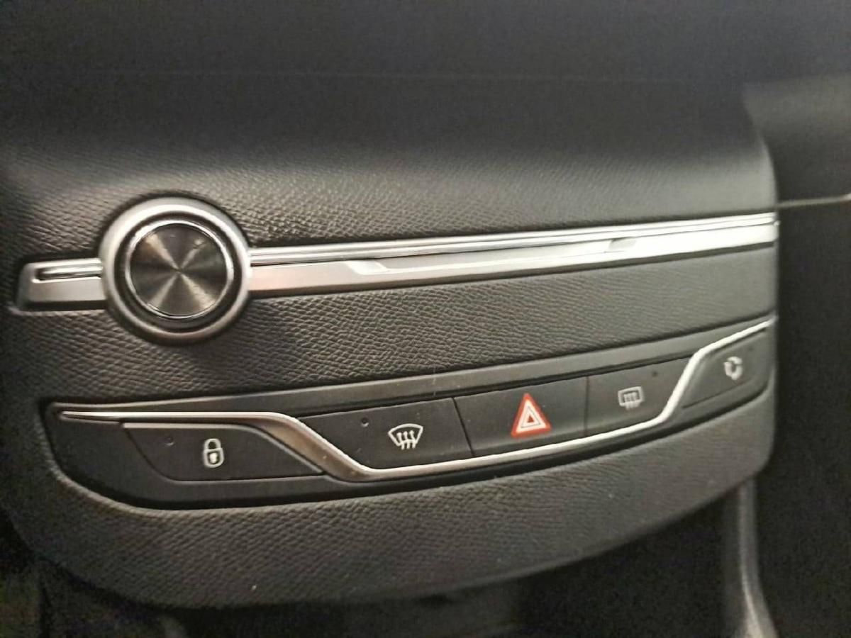 peugeot-308-2019-gasolina-1199cc