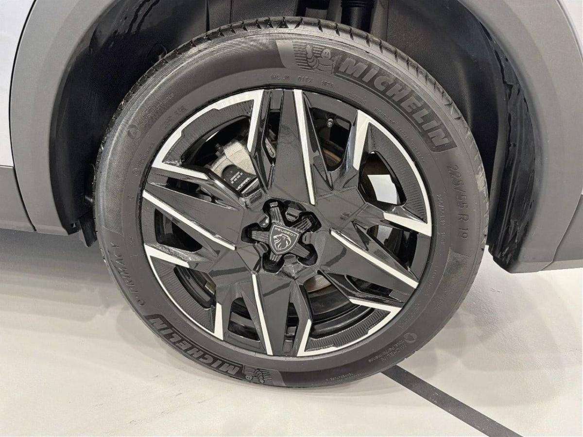 peugeot-5008-2025-gasolina-1199cc