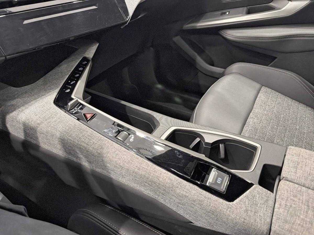 peugeot-5008-2025-gasolina-1199cc