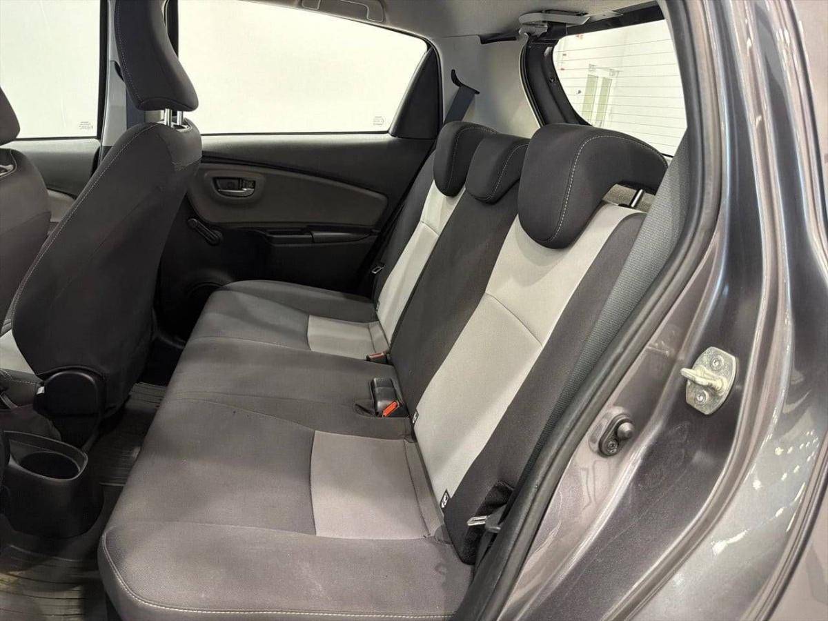 toyota-yaris-2019-hibrido-a-gasolina-1497cc
