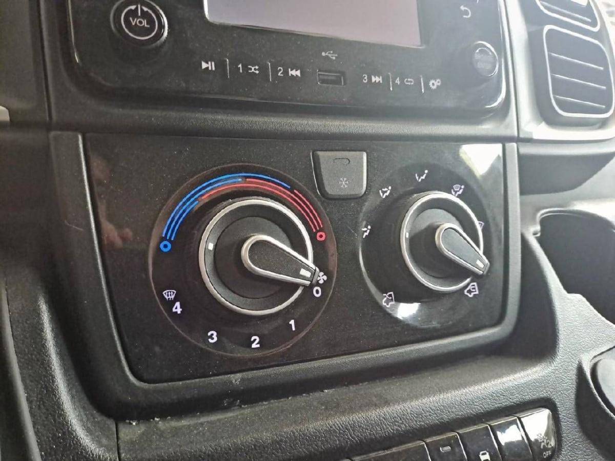peugeot-boxer-2025-diesel-2184cc