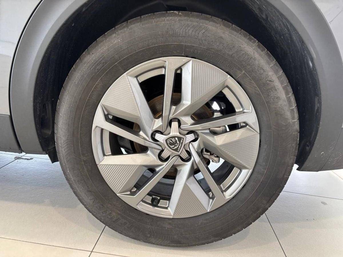 peugeot-408-2025-gasolina-1199cc