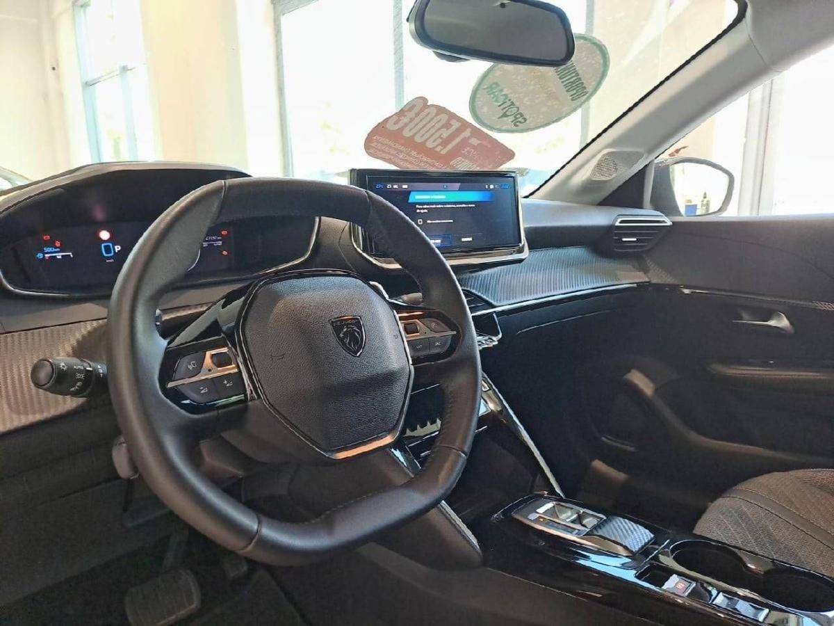 peugeot-208-2025-gasolina-1199cc
