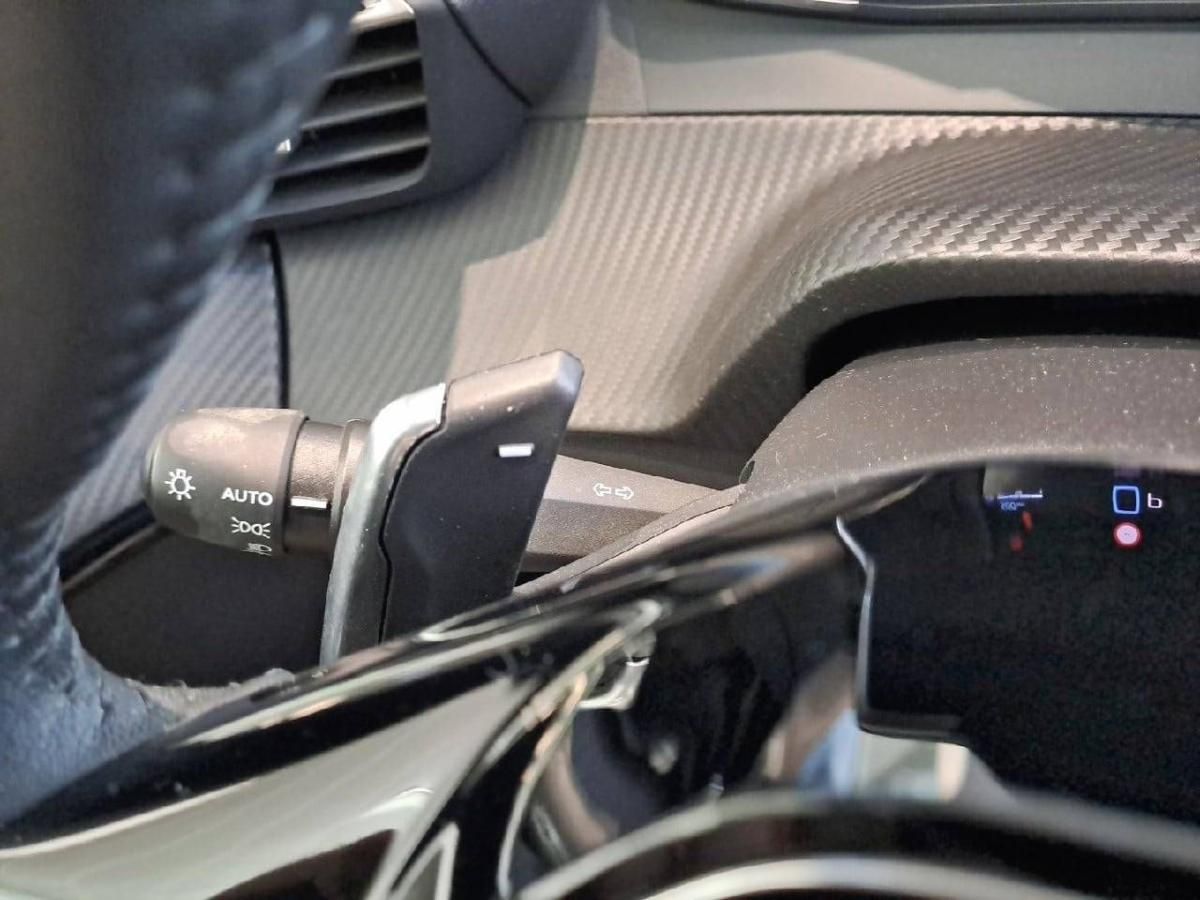 peugeot-208-2025-gasolina-1199cc