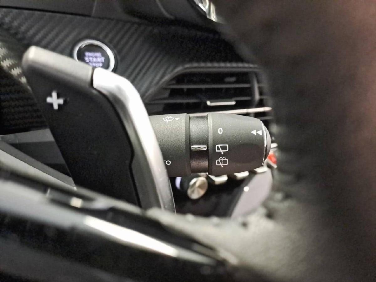 peugeot-208-2024-hibrido-a-gasolina-1199cc