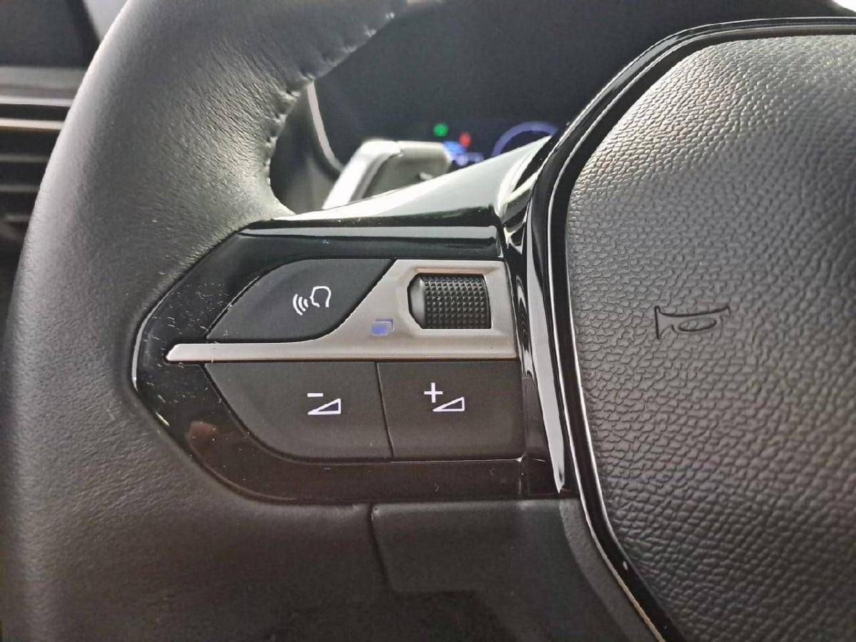 peugeot-208-2024-hibrido-a-gasolina-1199cc