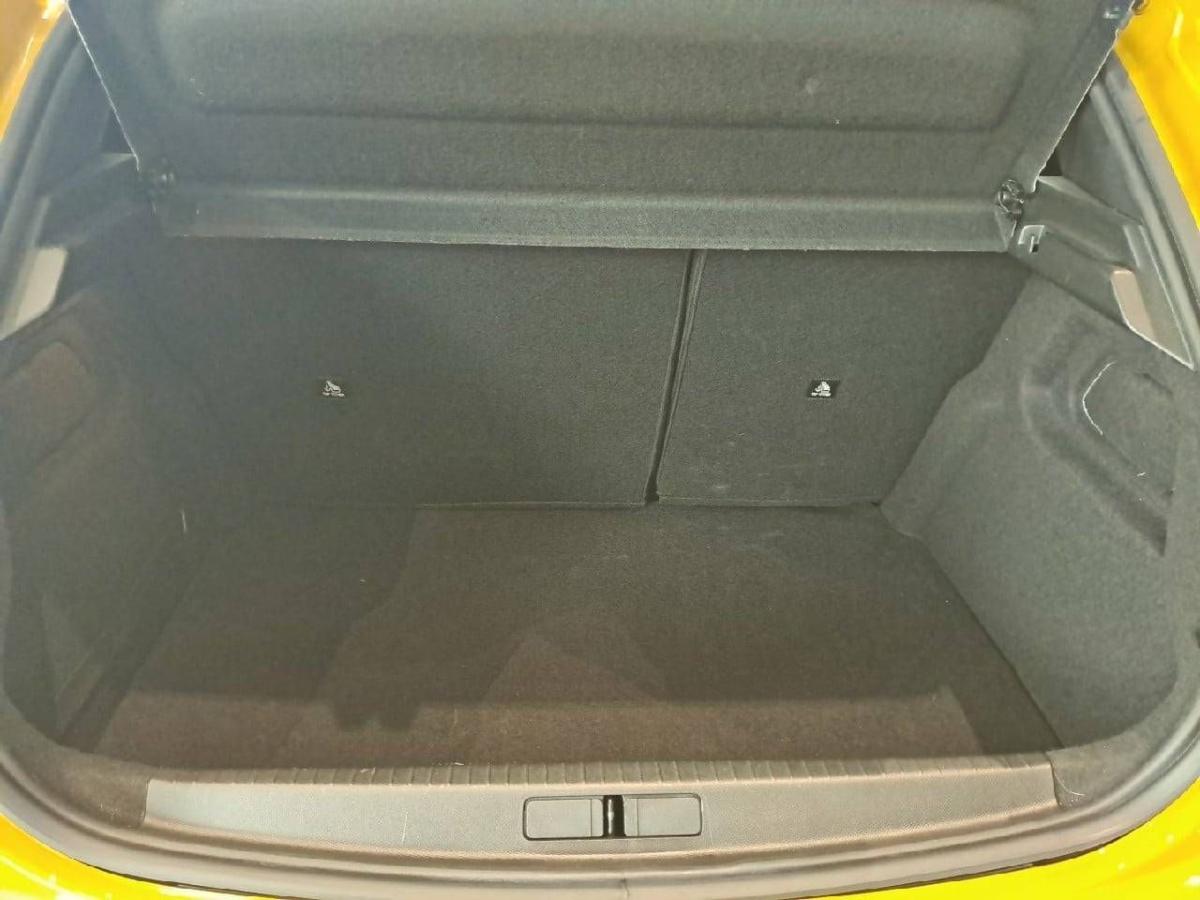 peugeot-208-2023-gasolina-1199cc