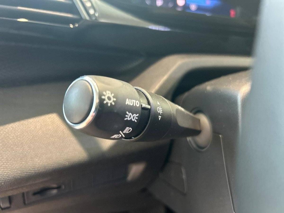 peugeot-308-2025-gasolina-1199cc