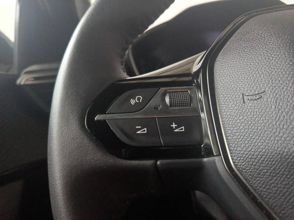 peugeot-2008-2025-gasolina-1199cc