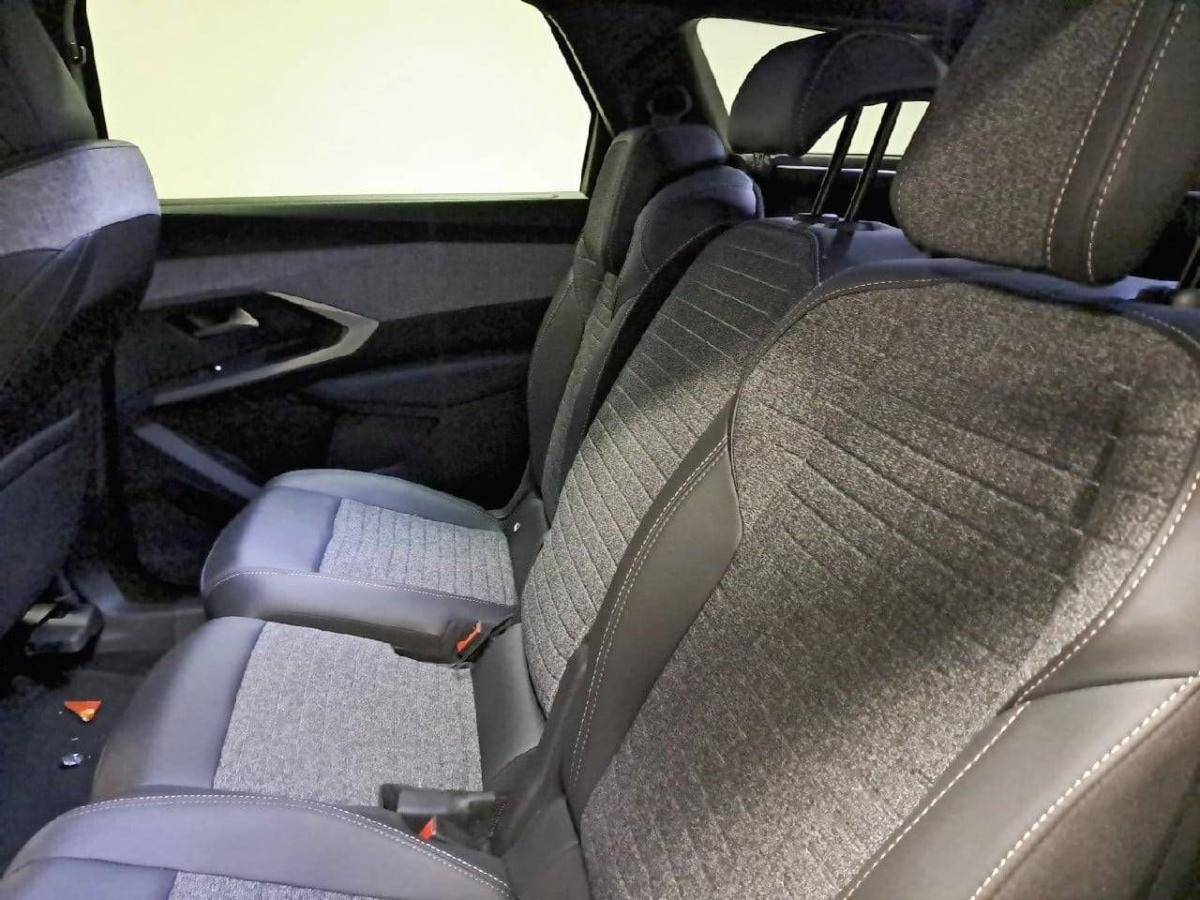 peugeot-5008-2025-gasolina-1199cc