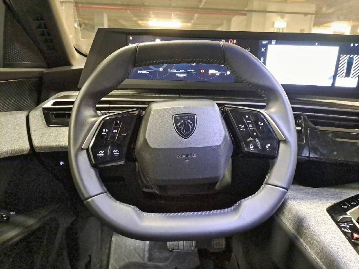 peugeot-5008-2025-gasolina-1199cc