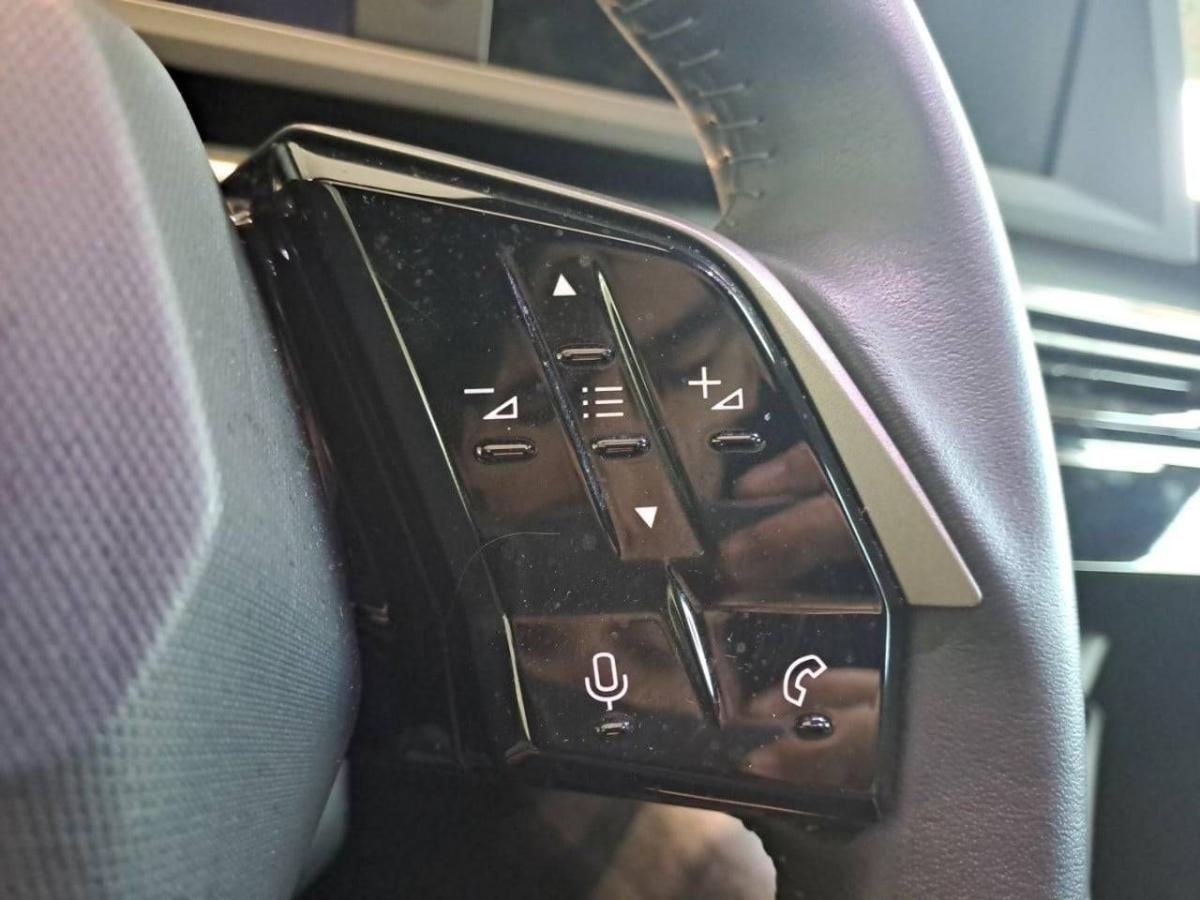 peugeot-3008-2025-gasolina-1199cc