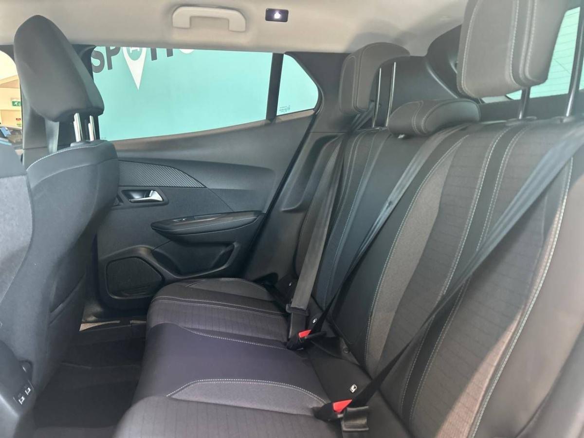 peugeot-2008-2022-gasolina-1199cc