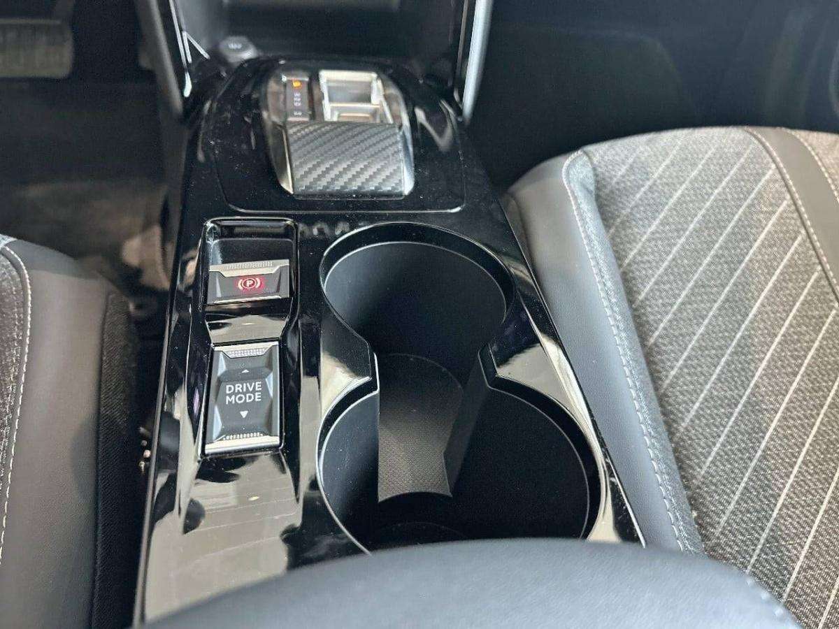 peugeot-2008-2025-gasolina-1199cc