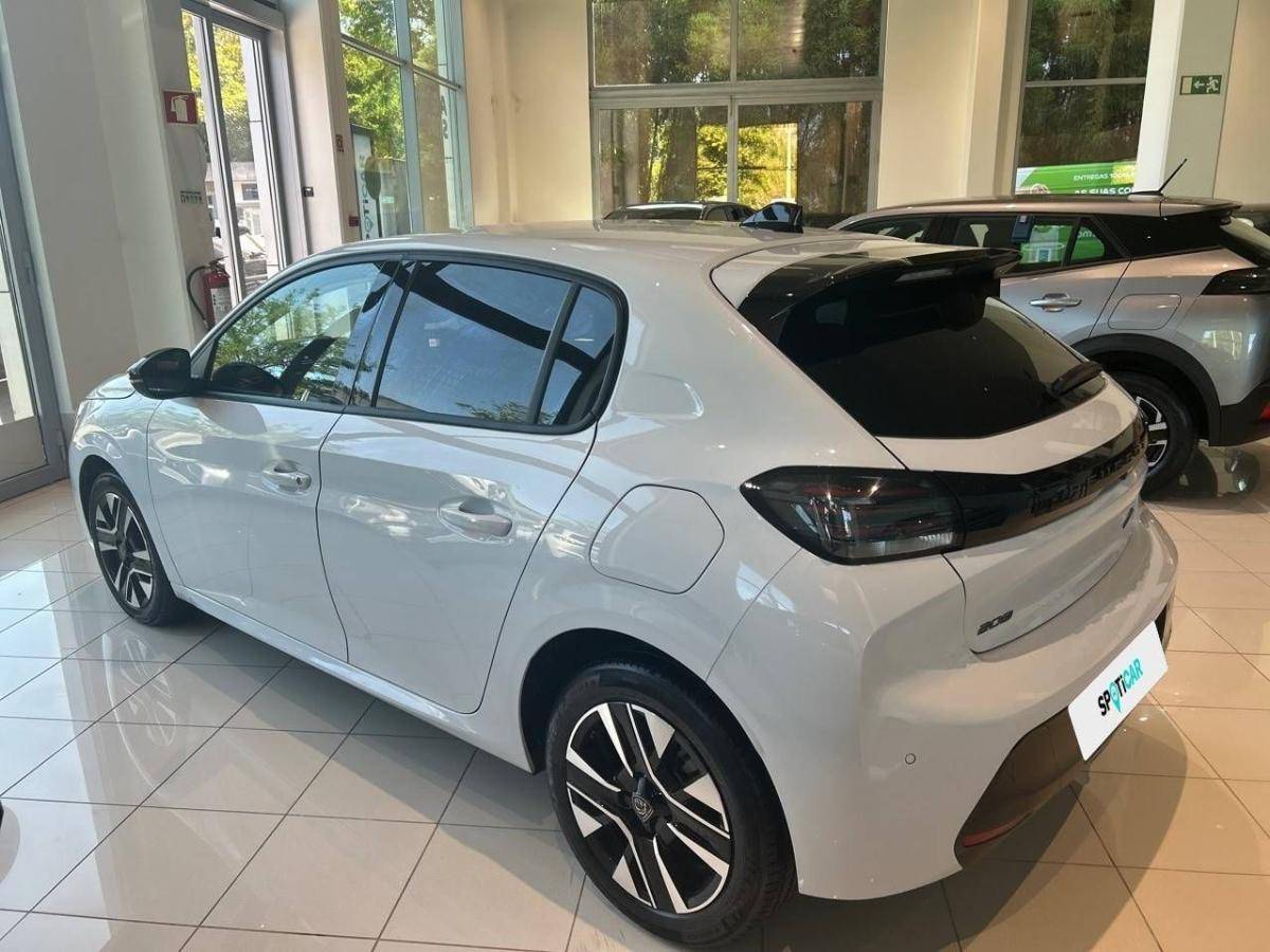 peugeot-208-2025-gasolina-1199cc