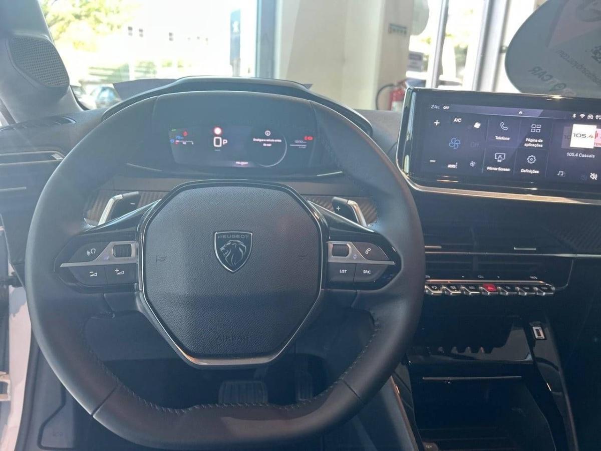 peugeot-208-2025-gasolina-1199cc