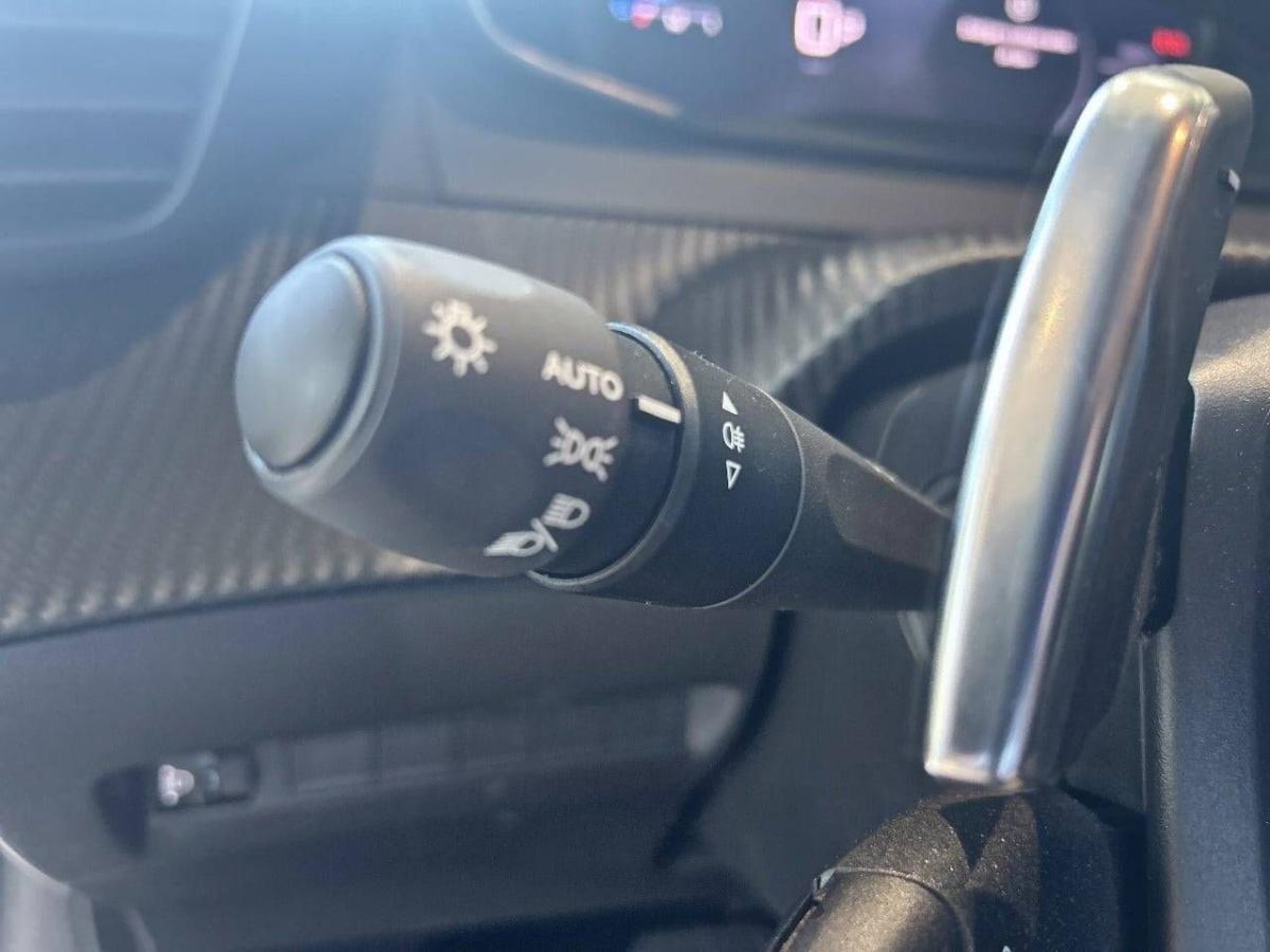 peugeot-208-2025-gasolina-1199cc