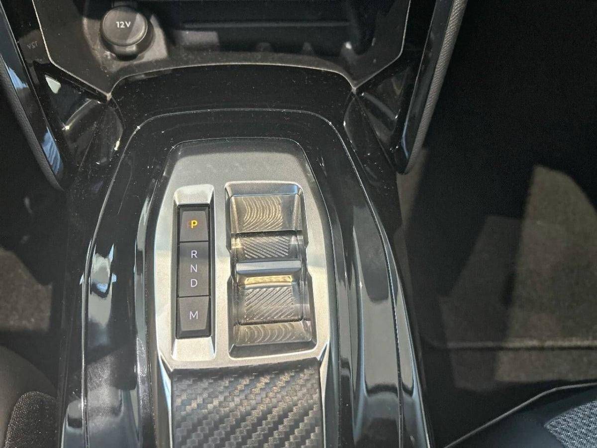 peugeot-208-2025-gasolina-1199cc