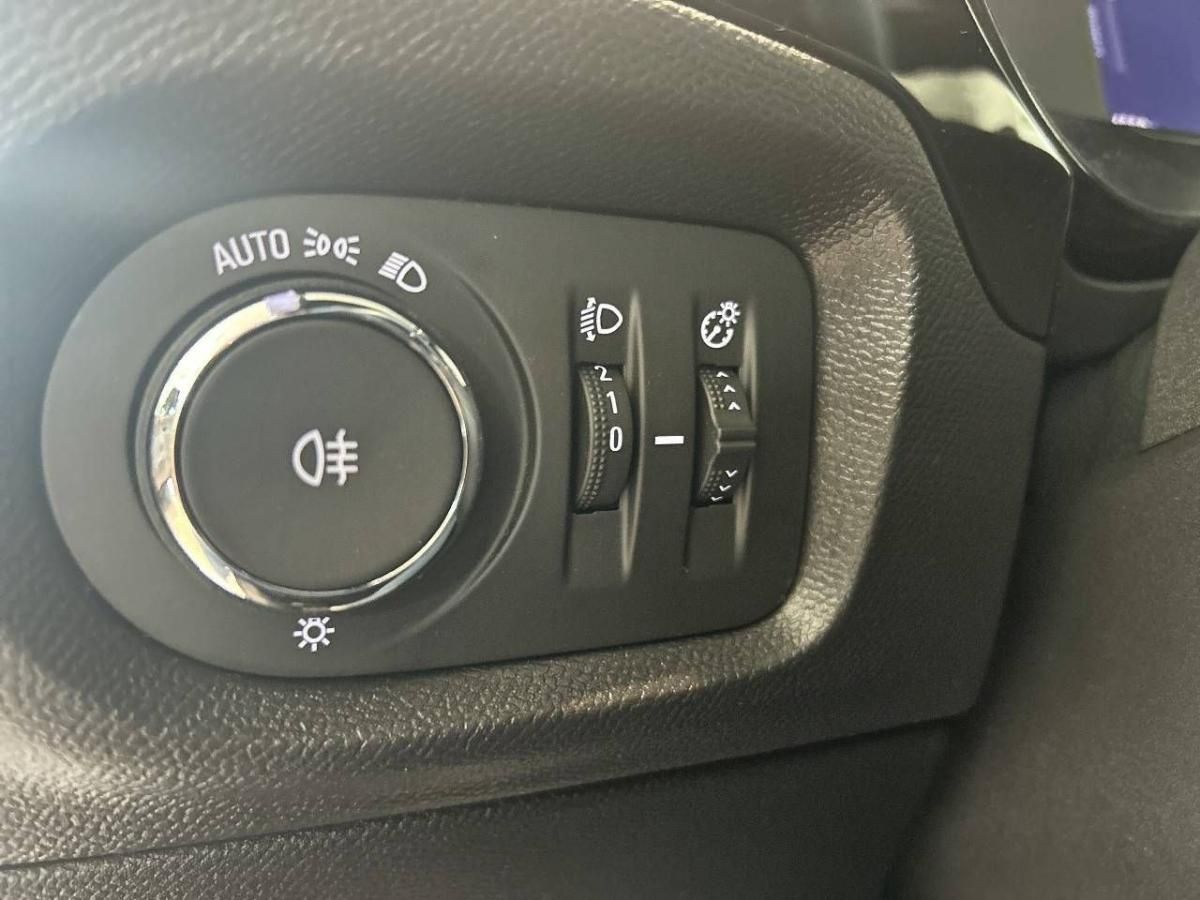 opel-corsa-2025-gasolina-1199cc