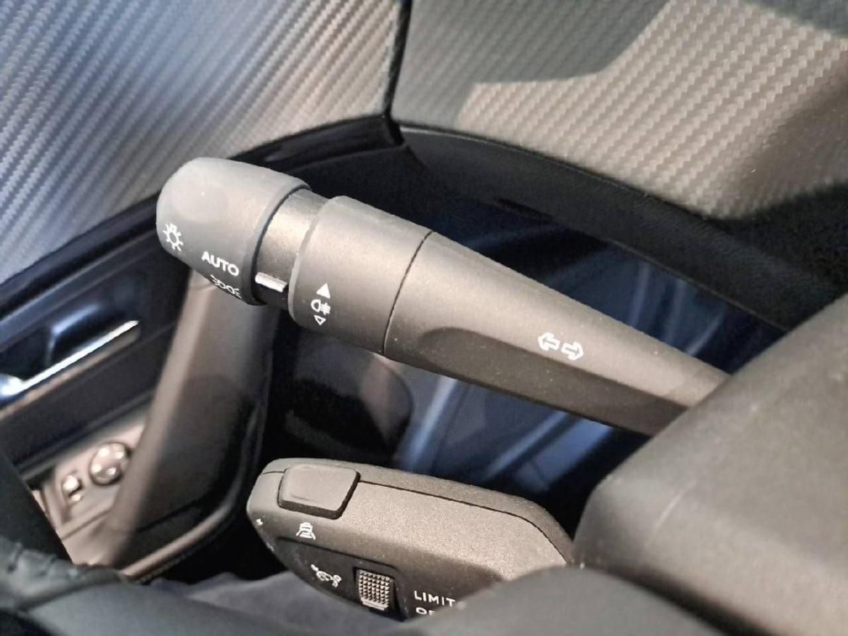 peugeot-2008-2025-gasolina-1199cc
