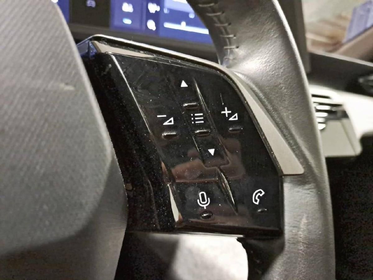 peugeot-5008-2025-gasolina-1199cc
