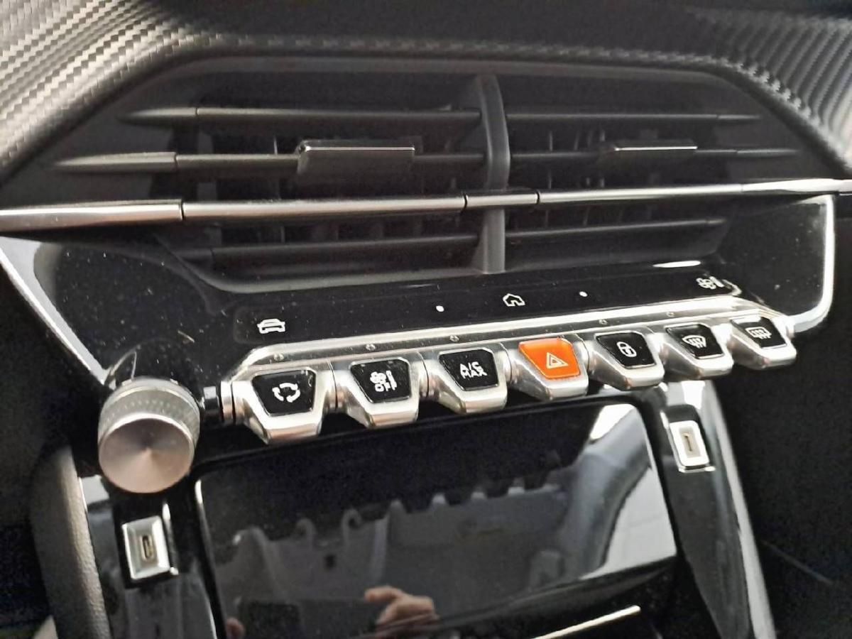 peugeot-208-2025-gasolina-1199cc