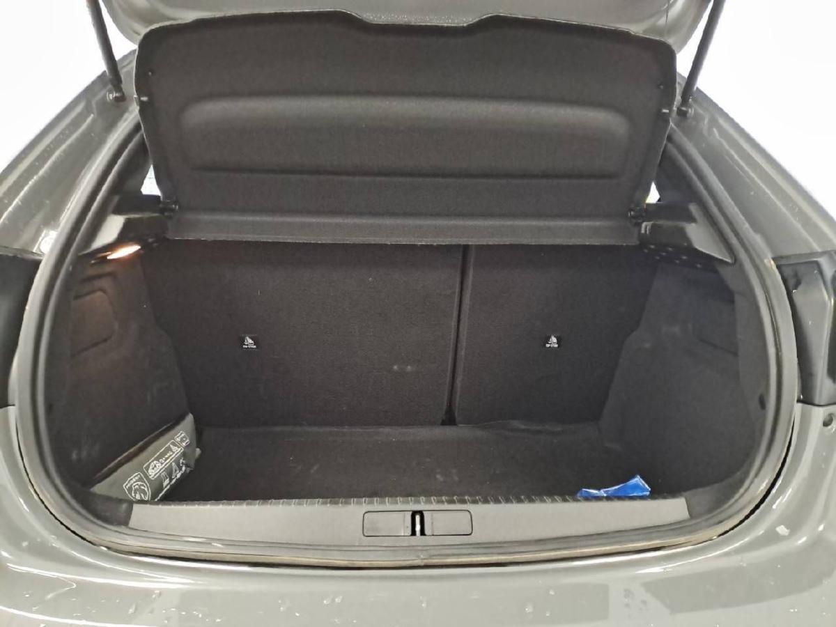 peugeot-208-2025-gasolina-1199cc