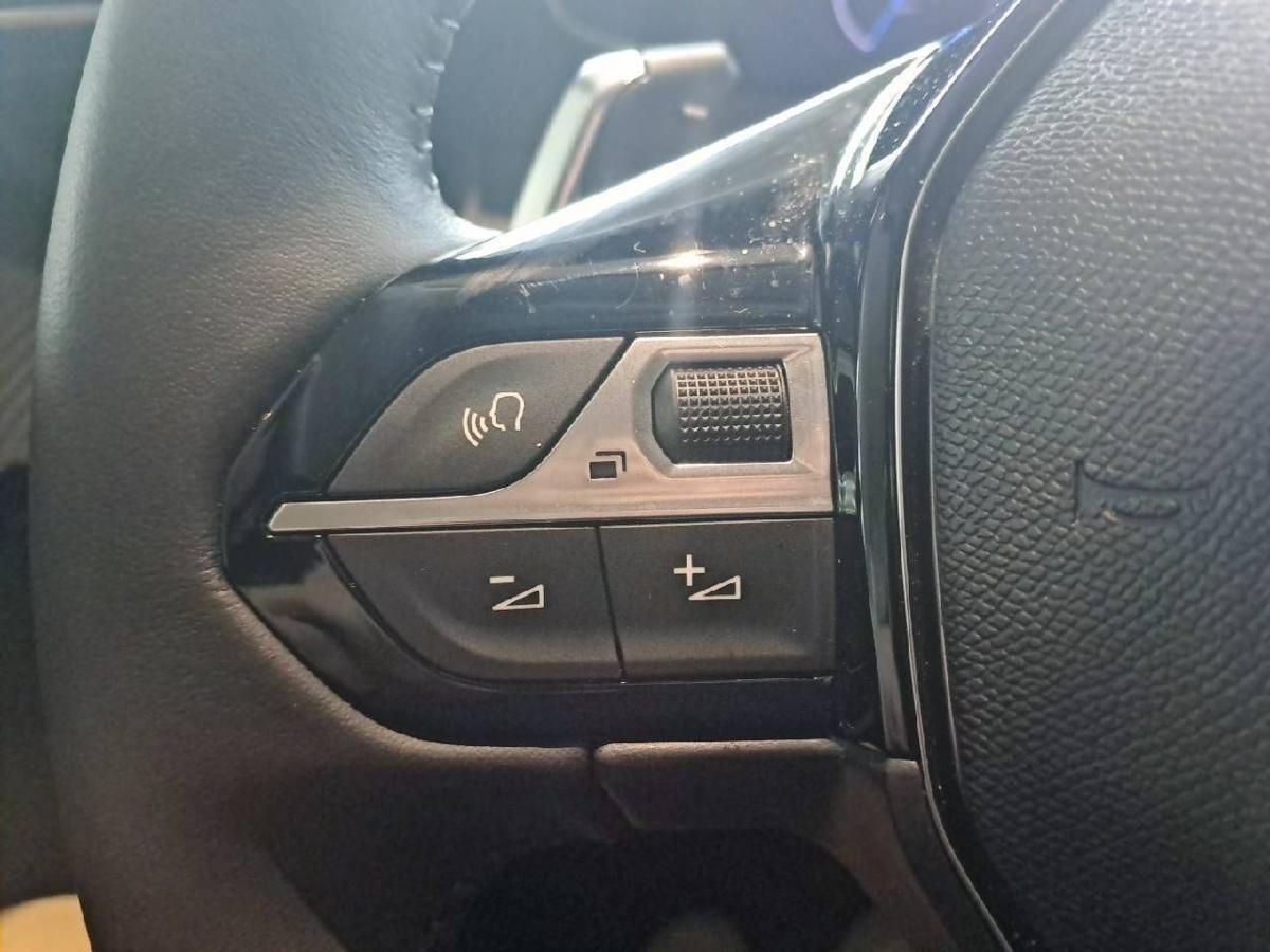 peugeot-208-2025-gasolina-1199cc