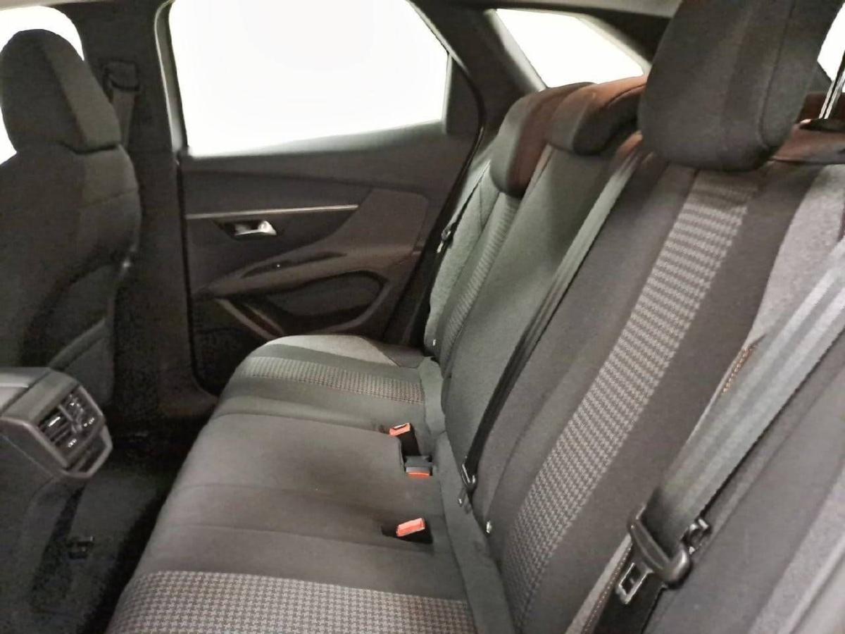 peugeot-3008-2022-diesel-1499cc
