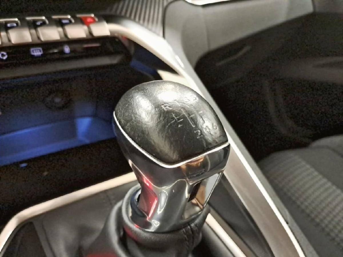 peugeot-3008-2022-diesel-1499cc