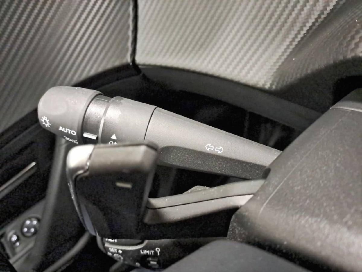 peugeot-2008-2025-gasolina-1199cc